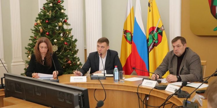 Рязанские предприятия помогут в расчистке городских улиц от снега