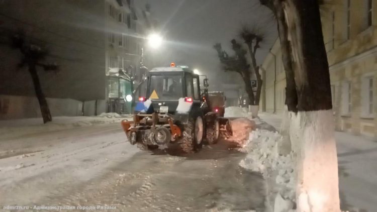 Мэрия Рязани поделилась списком улиц, с которых в ночь на 20 декабря вывезут снег