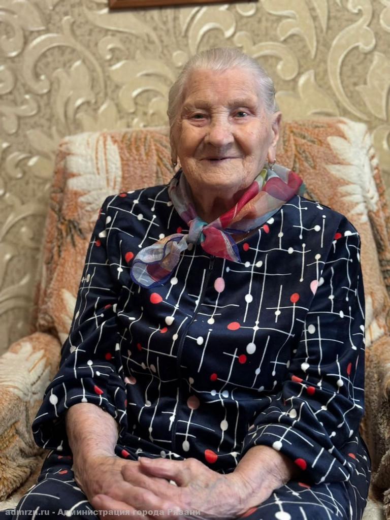 В Рязани ветеран труда Мария Лукинская отпраздновала свое 100-летие
