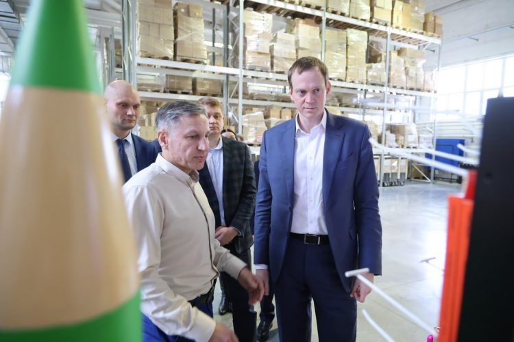 В Шиловском районе карандашная фабрика «Красин» полностью перейдет на импортозамещение