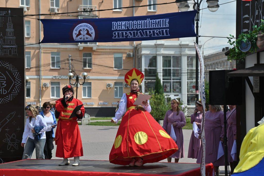В Рязани заработала ярмарка, посвященная Дню народных художественных промыслов