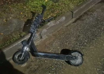 На улице Интернациональной 17-летний электросамокатчик пострадал в ДТП