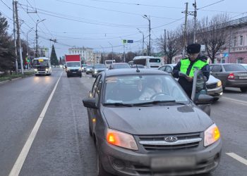 В центре Рязани при столкновении двух легковушек пострадала 64-летняя женщина В центре Рязани при столкновении двух легковушек пострадала 64-летняя женщина