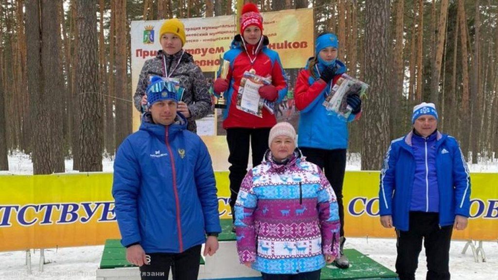 Рязанки завоевали призовые места на областных соревнованиях по лыжным гонкам