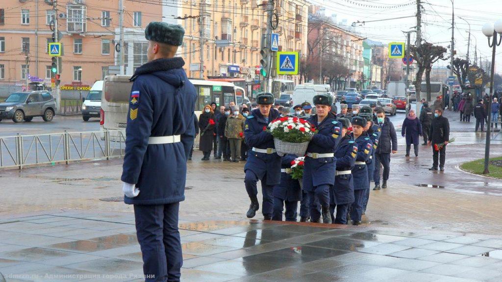 Рязанцы почтили память погибших воинов в День Неизвестного солдата