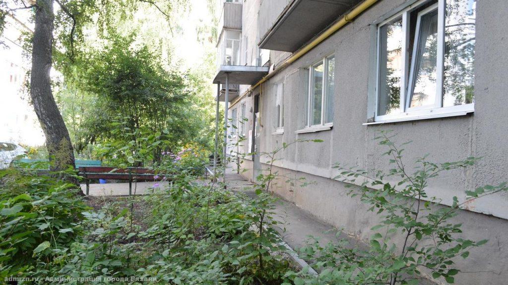 Мэр Рязани осмотрела квартиры для детей-сирот в Московском районе