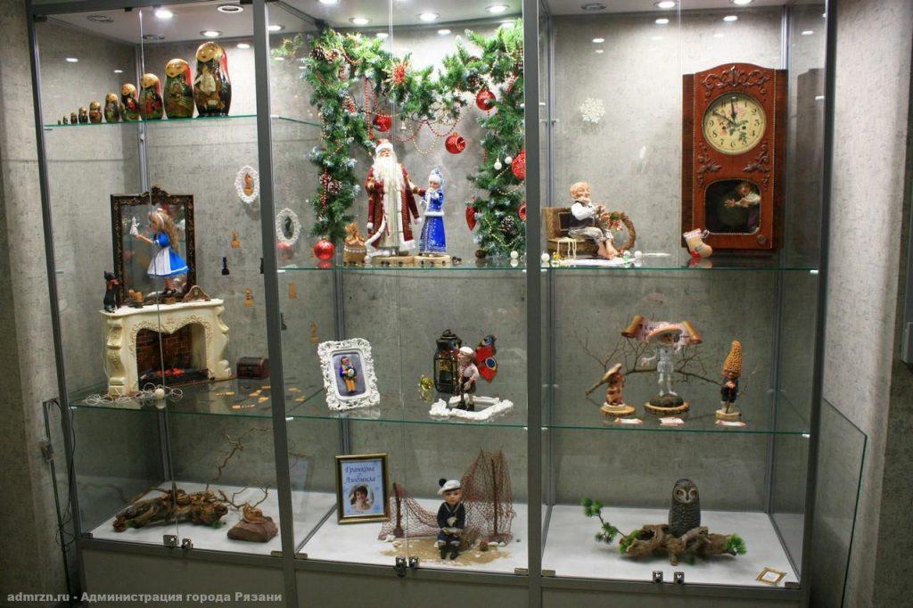 В рязанском Музее путешественников открылись две предновогодних выставки