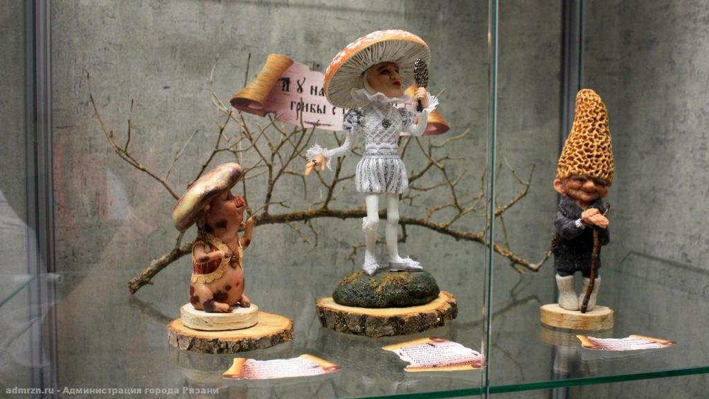 В рязанском Музее путешественников открылись две предновогодних выставки