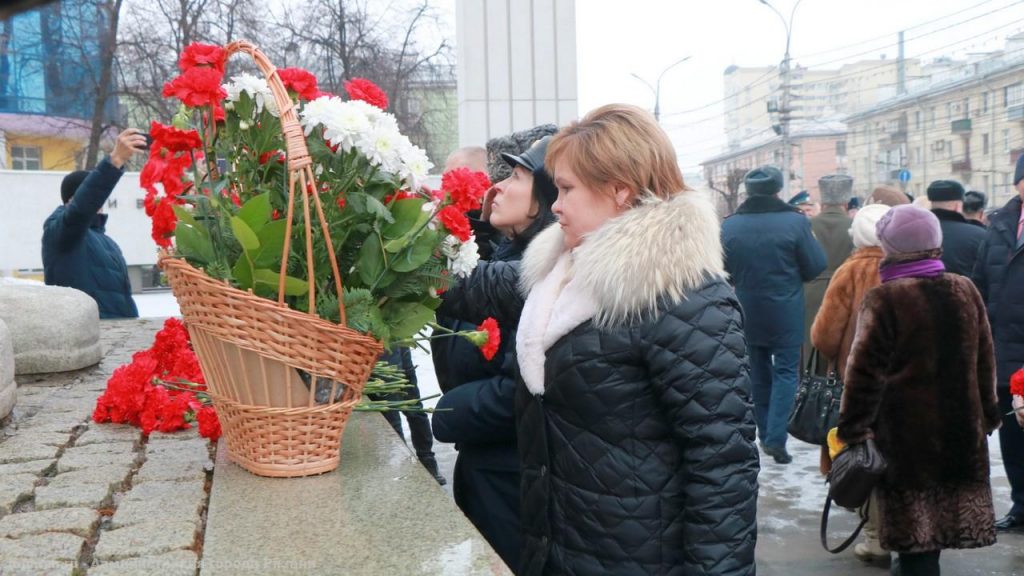 Рязанцы возложили цветы в честь 80-й годовщины победы в Сталинградской битве 2 февраля