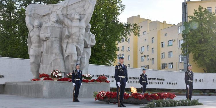 На благоустройство рязанской площади Победы выделили более 9 миллионов рублей дополнительно На благоустройство рязанской площади Победы выделили более 9 миллионов рублей дополнительно