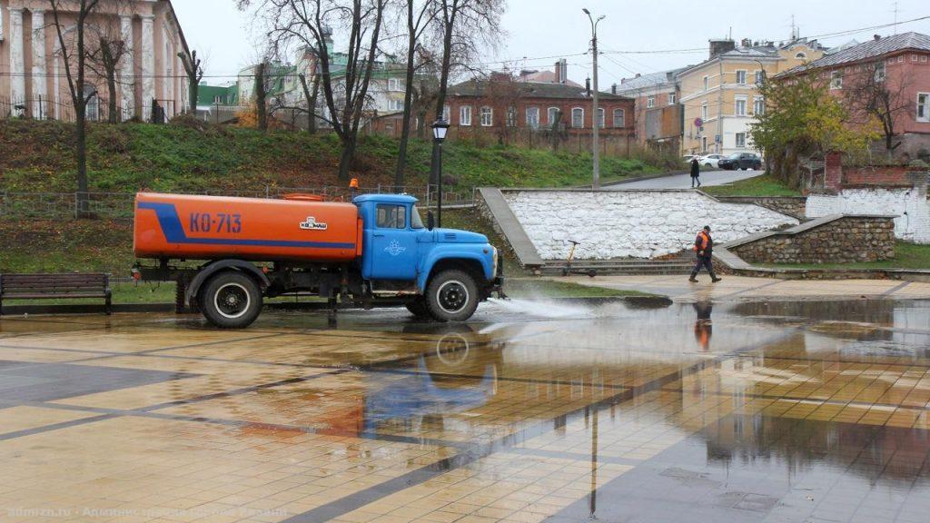 Засор канализации возле Рязанского цирка устранен