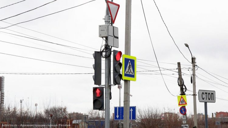 Возле рязанской школы №73 заработал новый светофор