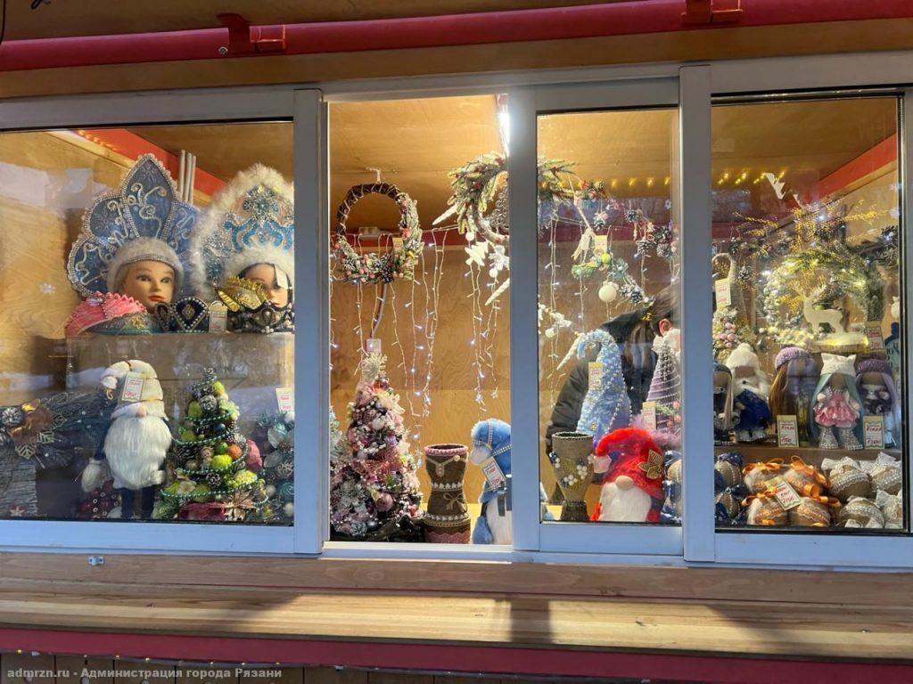 С 23 декабря на рязанском Лыбедском бульваре заработала новогодняя ярмарка