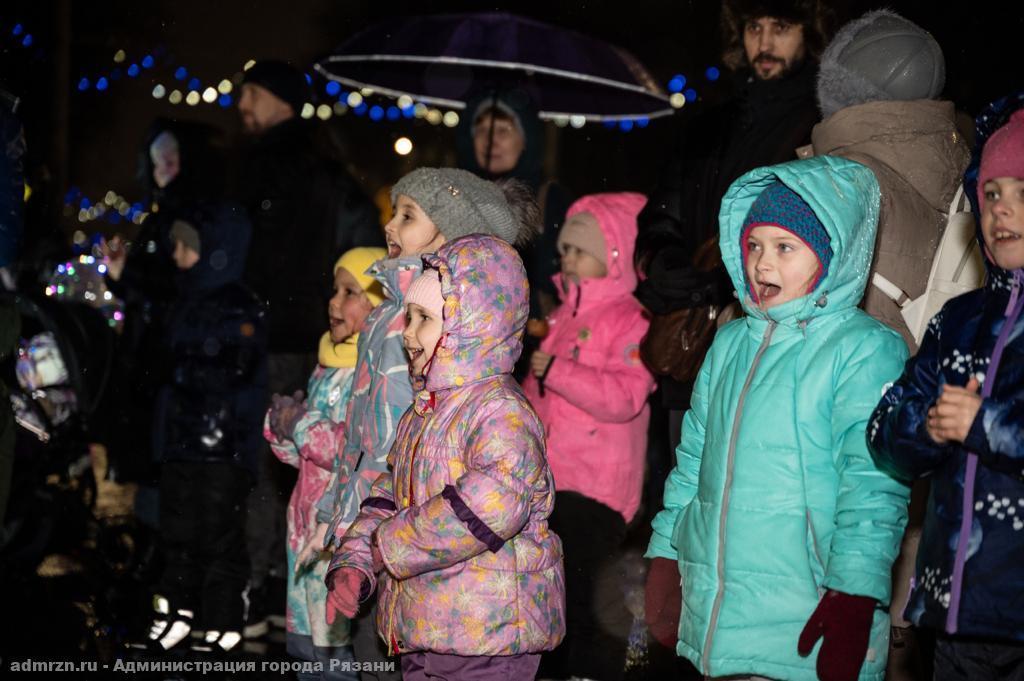 В рязанском Лесопарке начала работать Резиденция Деда Мороза