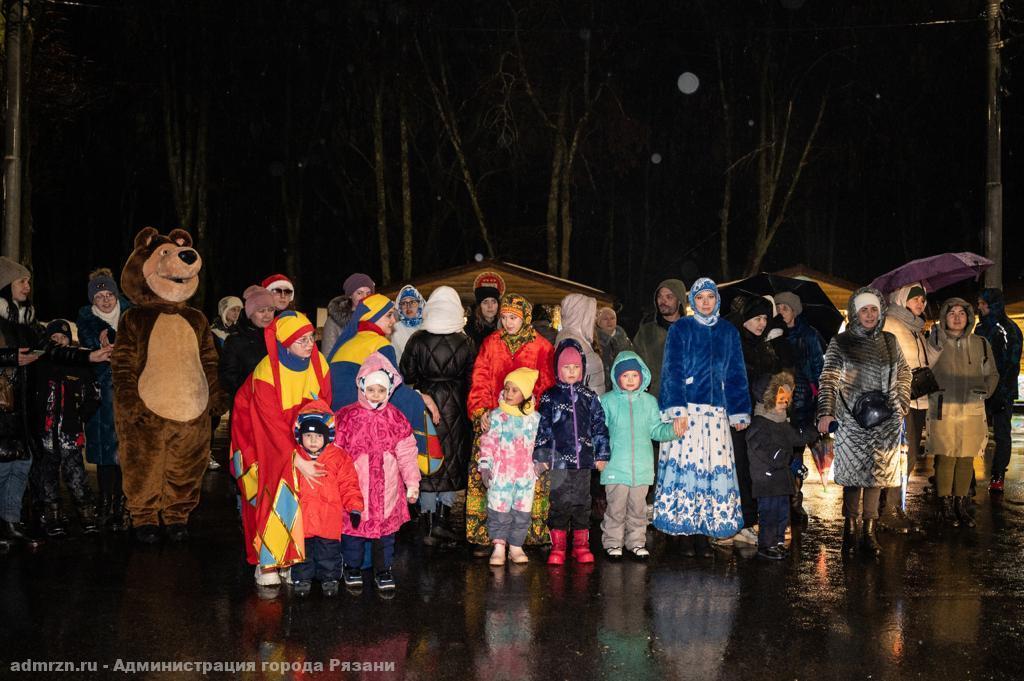 В рязанском Лесопарке начала работать Резиденция Деда Мороза