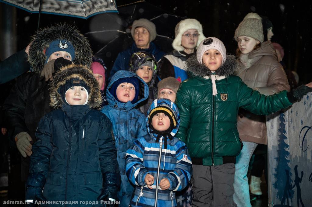 В рязанском Лесопарке начала работать Резиденция Деда Мороза