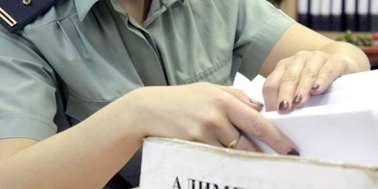 В России создадут открытый список алиментщиков В России создадут открытый список алиментщиков