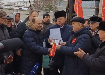 Денис Сидоров награжден медалью Министерства обороны Денис Сидоров награжден медалью Министерства обороны