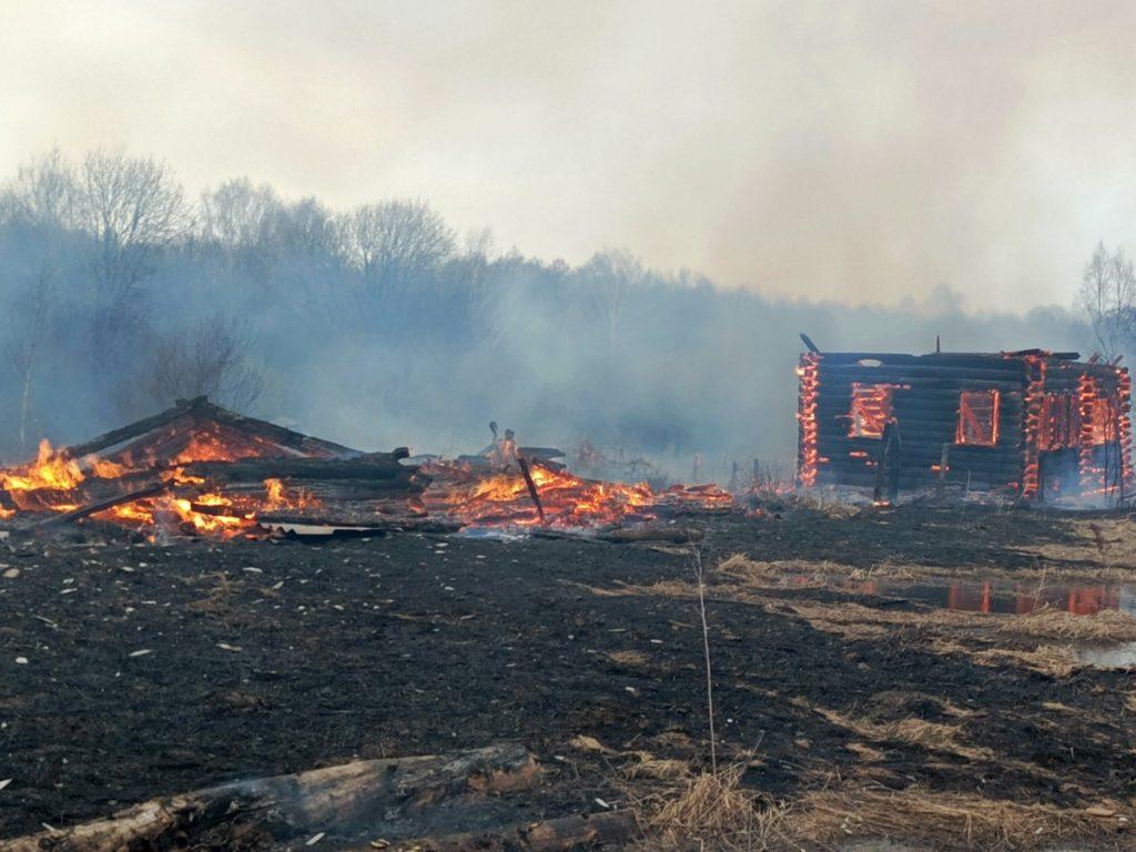 В Кадомском районе горела деревня Марьевка