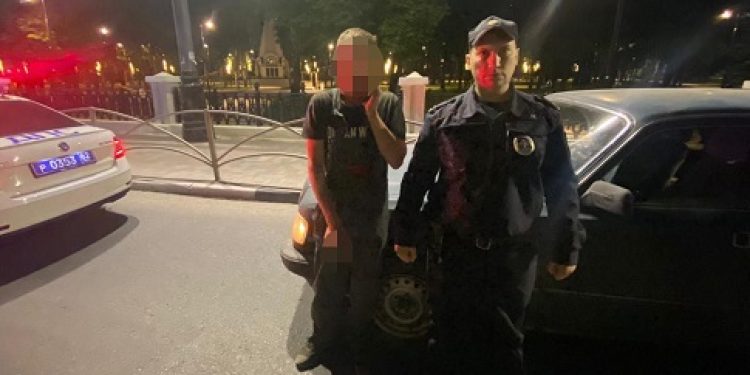 На рязанской площади Соборной полиция задержала 24-летнего нетрезвого водителя без «прав»