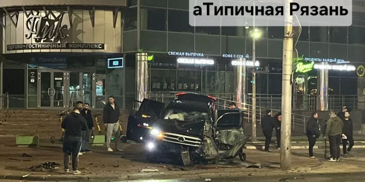 В центре Рязани разбился автомобиль