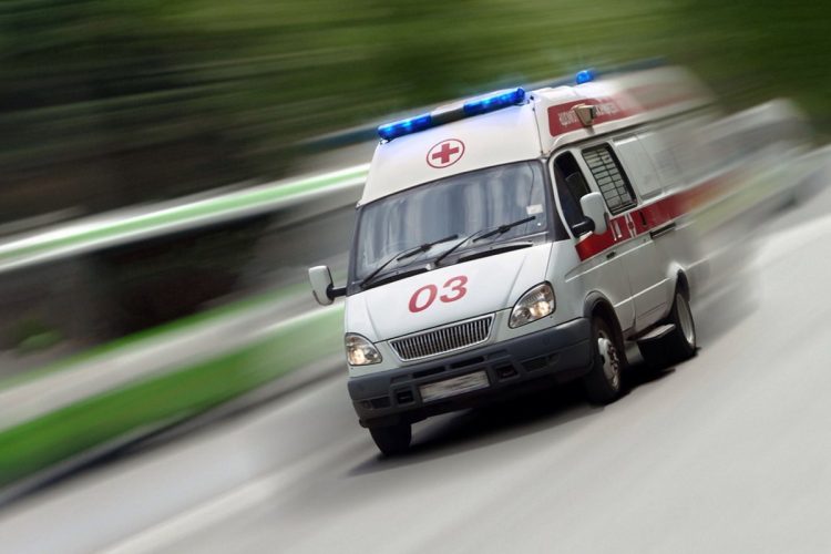 В Санкт-Петербурге девятиклассник ударил учительницу ножом по рукам и в спину