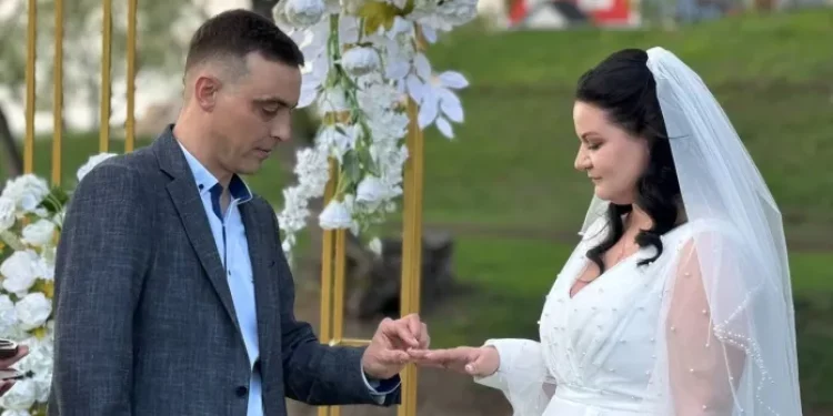 Получивший серьезное ранение на СВО военный женился под Рязанью