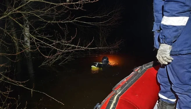 Труп пенсионера нашли в реке под Рязанью после долгих поисков Труп пенсионера нашли в реке под Рязанью после долгих поисков