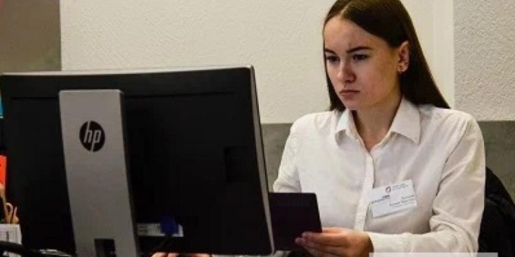 Потери работодателей из-за сбоев интернета в апреле могут достичь 0,5 трлн рублей