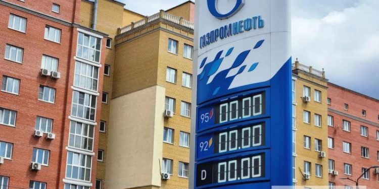 Перебои с поставками топлива поднимут цены на перевозки