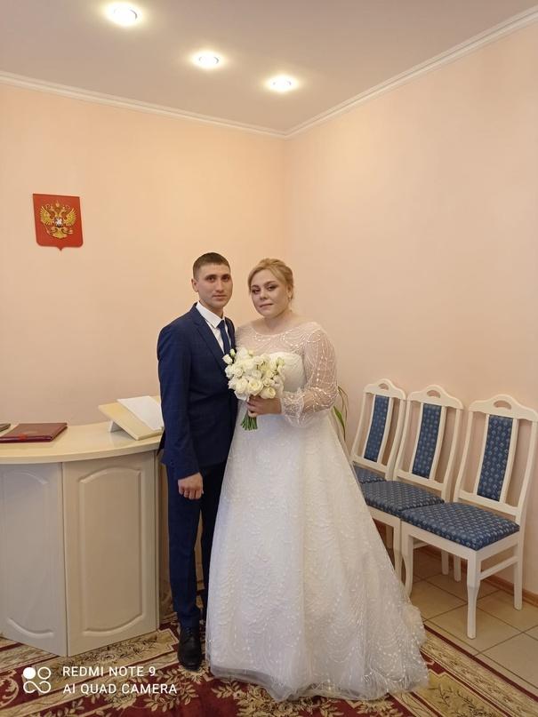 Рязанский ЗАГС опубликовал снимки молодоженов, заключивших союз 24 и 25 ноября