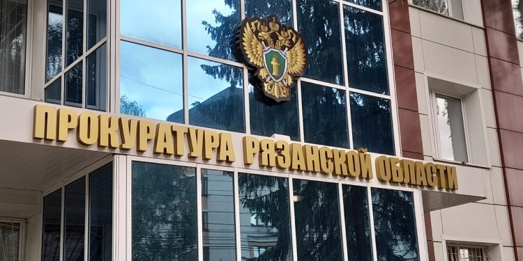 Начальнику рязанской ДБГ внесли представление за нечищеные дороги в регионе