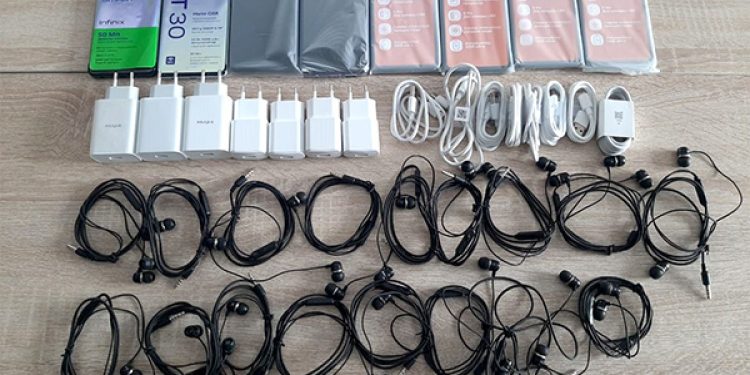 В рязанскую ИК-5 пытались передать пять мобильников В рязанскую ИК-5 пытались передать пять мобильников