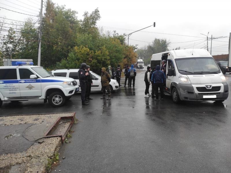 Рязанские полицейские поймали на автодорогах нескольких нарушителей
