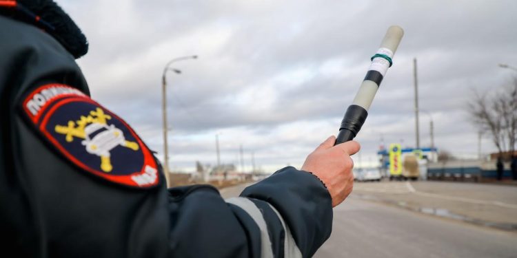 В Сапожковском районе полиция остановила 14-летнего водителя, управлявшего мопедом