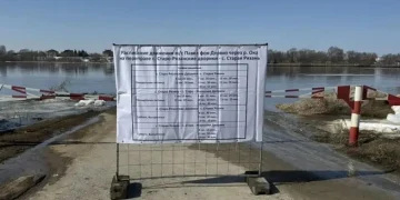 Катер Павел фон Дервиз возобновил рейсы после ремонта