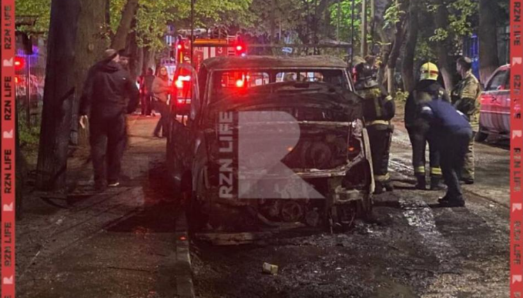 В Октябрьском городке загорелся автомобиль ГАЗель