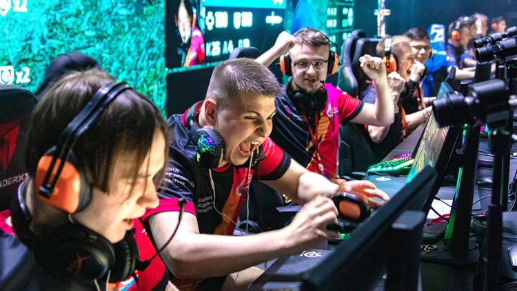 Российские киберспортсмены отказались участвовать в чемпионате мира без флага
