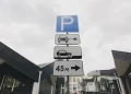Китай попрощается с бензином через три года, а Россия не спешит на электромобили