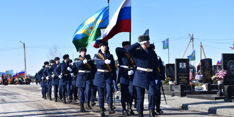 24 февраля на Богородском кладбище в Рязани почтили память участников спецоперации