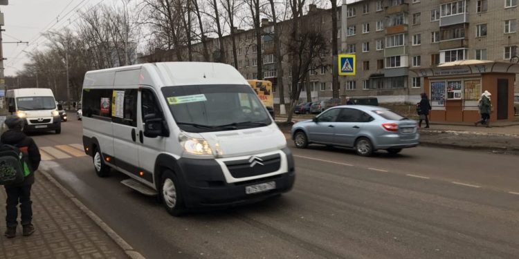 Рязанка пожаловалась на невозможность уехать из центра города в Семчино