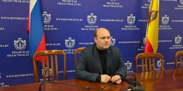 Денис Сидоров: настоящая оппозиция сегодня — только КПРФ