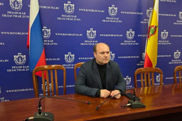 Денис Сидоров: настоящая оппозиция сегодня — только КПРФ