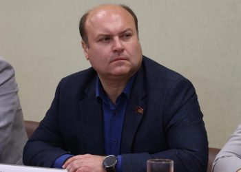 «Государство облагает налогом само себя»: Денис Сидоров поддержал отмену транспортного налога для скорой и экстренных служб