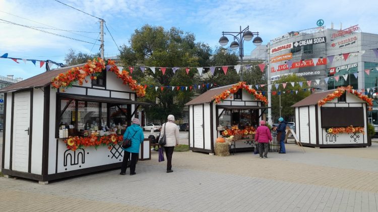 На ярмарках выходного дня рязанцы купили 7 тонн мяса и 4 тонны молока