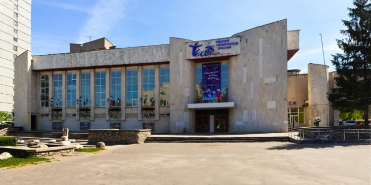 Никитин: у Рязанского театра куол появится сцена под открытым небом Никитин: у Рязанского театра куол появится сцена под открытым небом