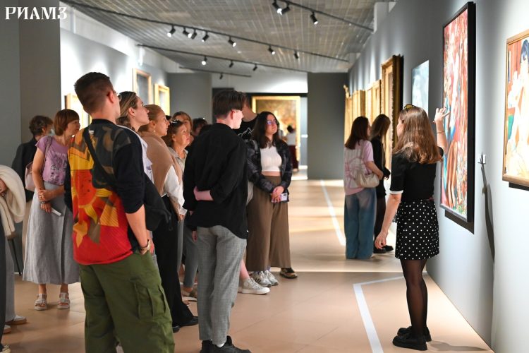 Рязанцам рассказали, как записаться на выставку "Шедевры Русского музея" в РИАМЗ