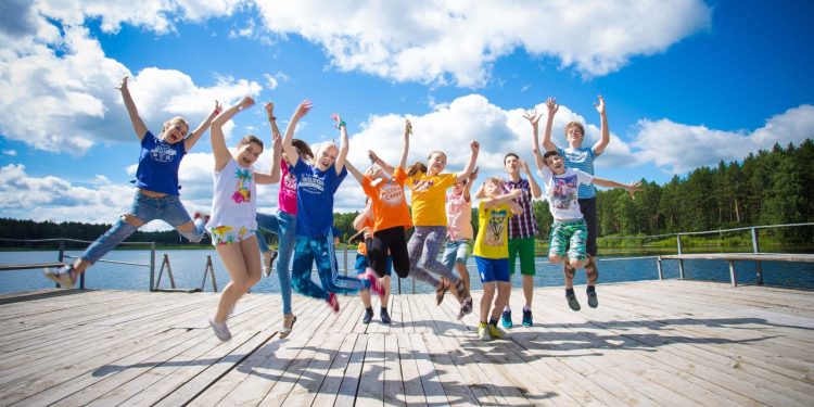 Россияне получат возможность тратить маткапитал на детские путевки в лагеря и санатории