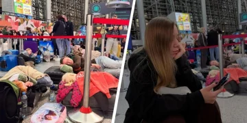 Тысячи пассажиров застряли в аэропортах Москвы и Петербурга