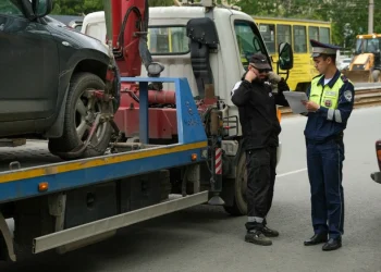 Рязанцы узнают, куда звонить при эвакуации машины